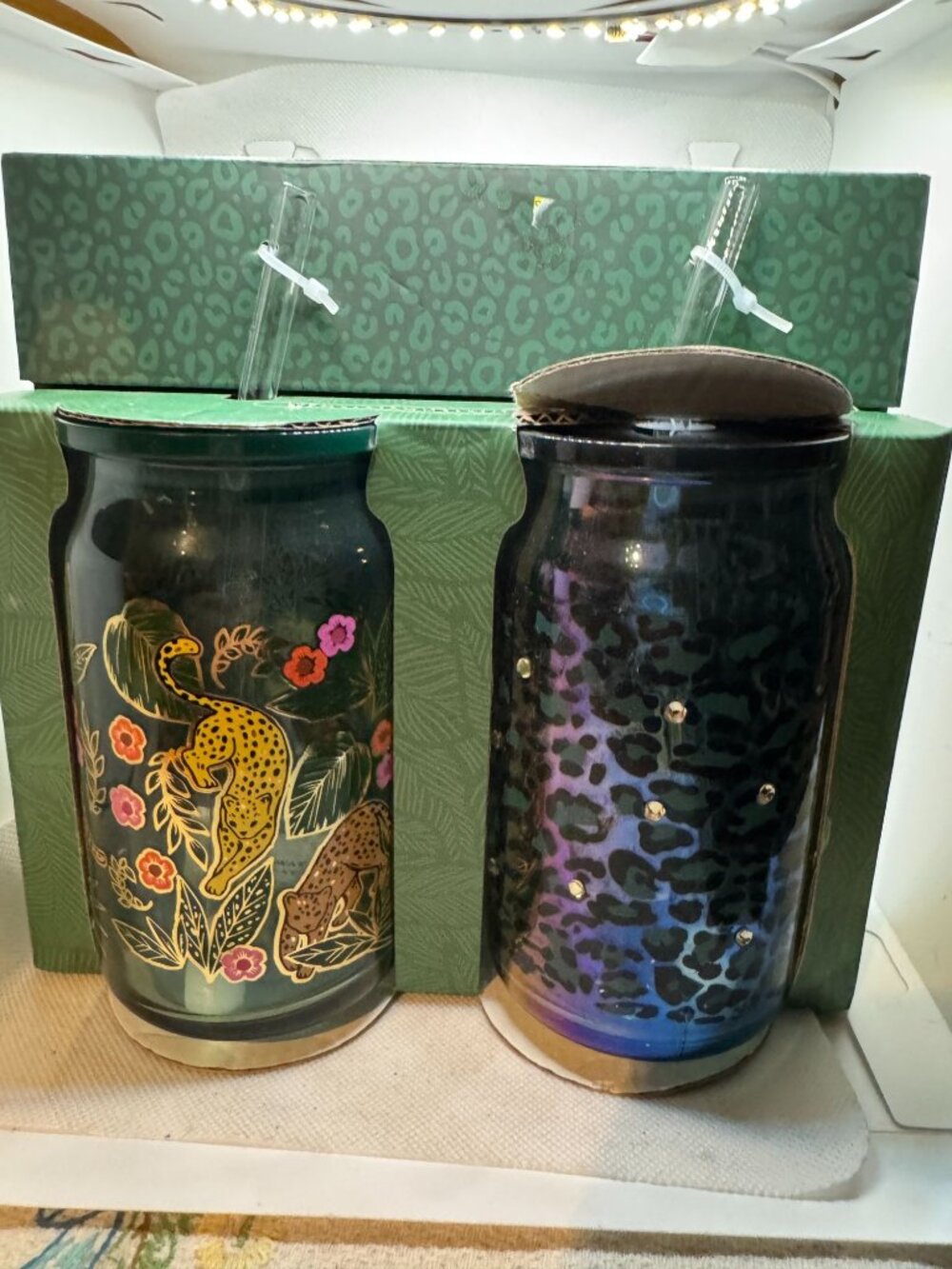 NIB Wandering Moon Glass Set Of 2 Leopard Print & Floral Design with Straws